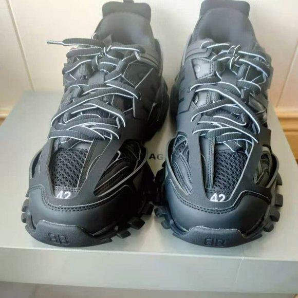 balenciaga Sneakers - Picture 2 of 4